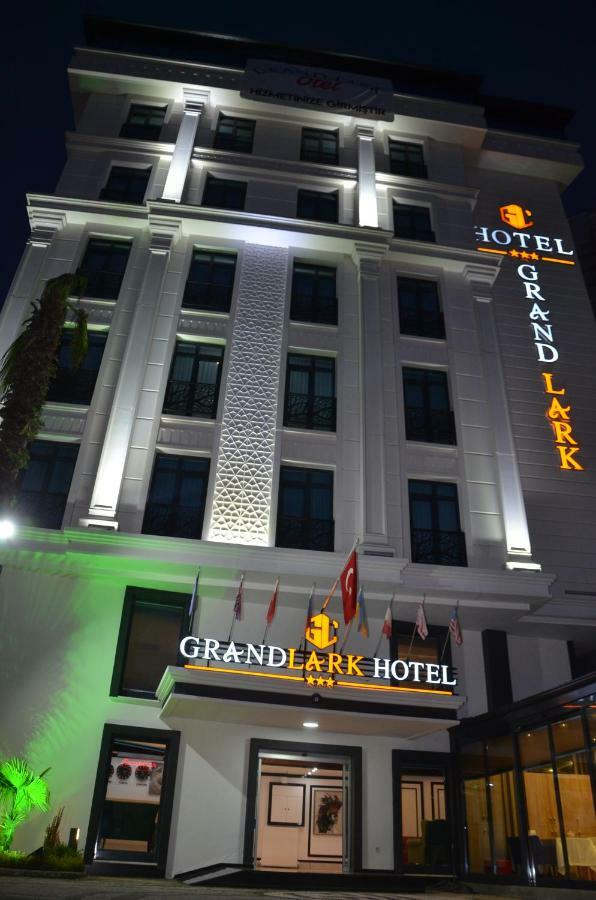 Grand Lark Hotel Adalar Exteriér fotografie